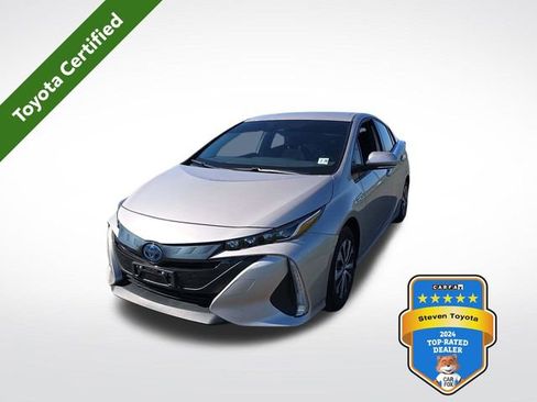 Used 2021 Toyota Prius Prime LE image 1