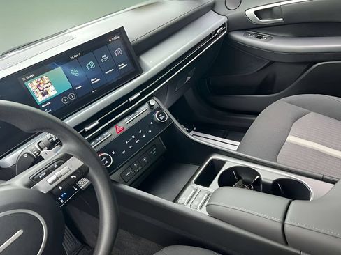 Used 2025 Hyundai Sonata SEL FWD image 20