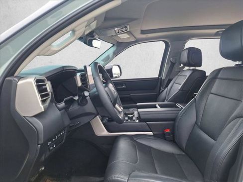 Used 2024 Toyota Tundra Limited AWD/4WD image 10