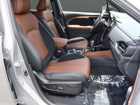 Certified 2025 Subaru Forester Touring AWD/4WD image 20