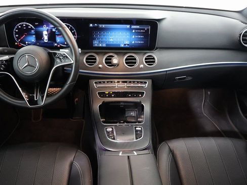 Used 2022 Mercedes-Benz E 350 Sedan image 7