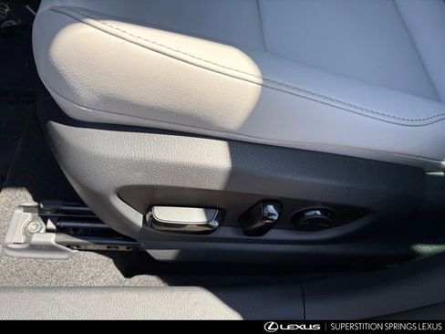 New 2026 Lexus UX 300h FWD image 15