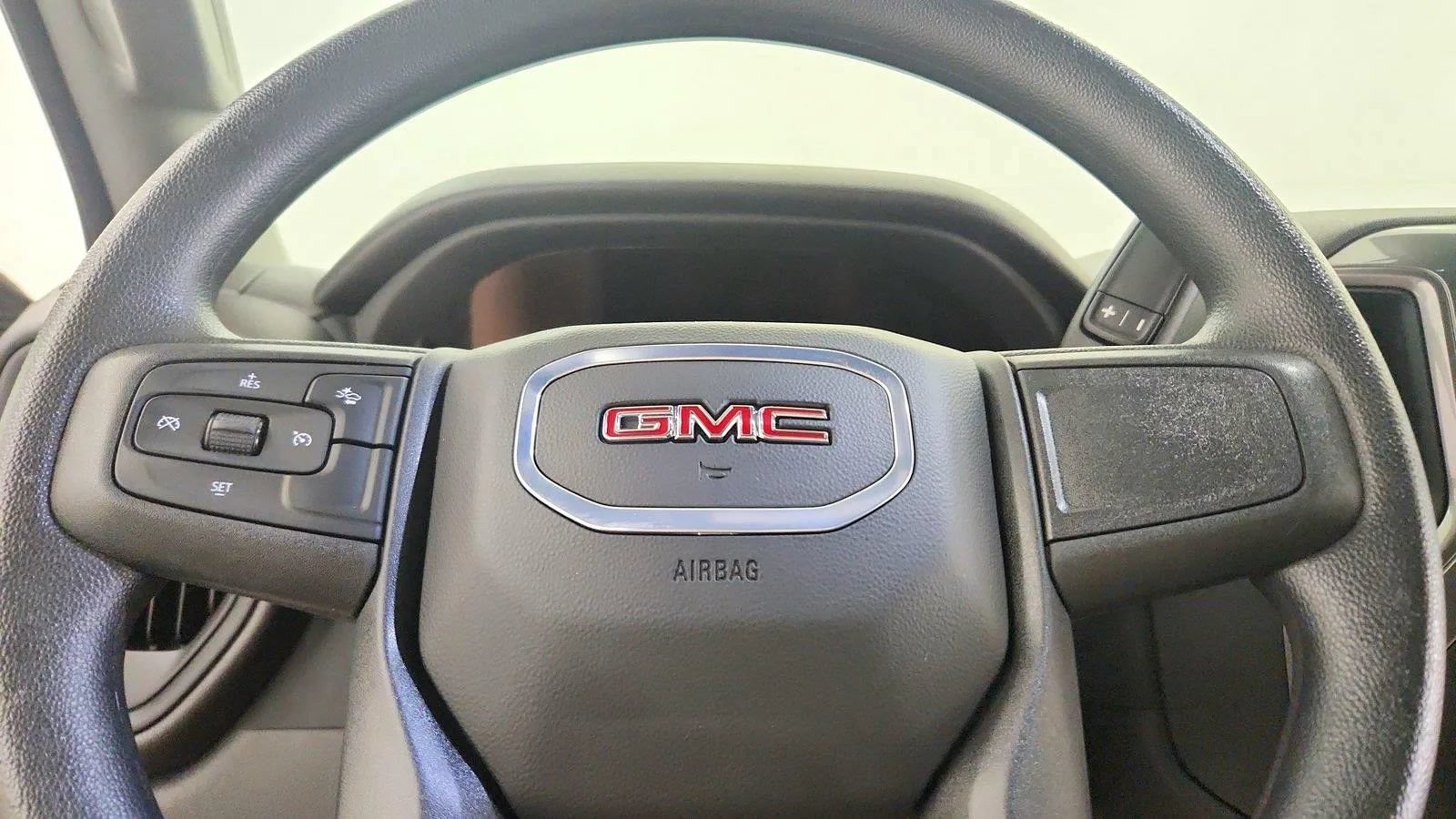 Used 2025 GMC Sierra 1500 Pro w/ Pro Value Package AWD/4WD image 18
