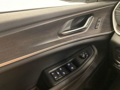 New 2025 Jeep Grand Cherokee Limited image 20