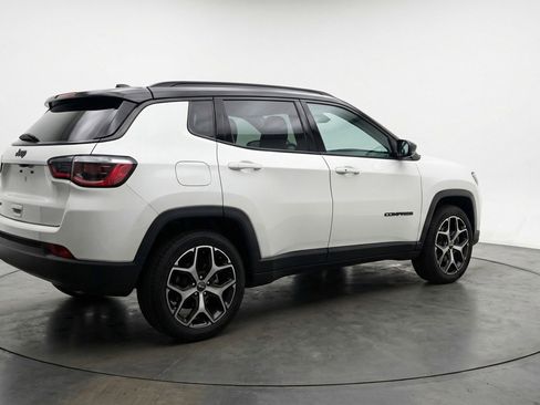 Used 2025 Jeep Compass Limited AWD/4WD image 9