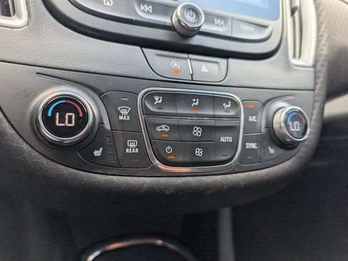 Used 2024 Chevrolet Malibu LT FWD image 20
