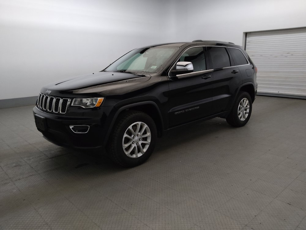 Used 2021 Jeep Grand Cherokee Laredo AWD/4WD image 2