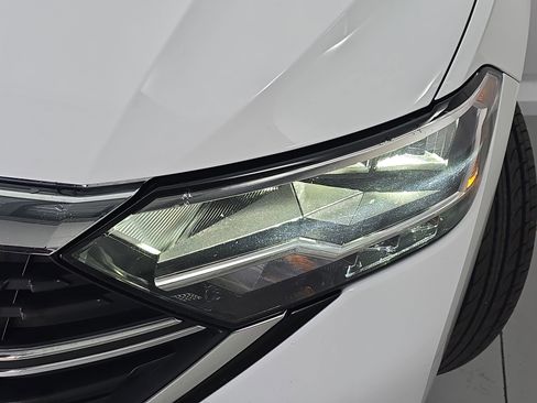 Certified 2024 Volkswagen Jetta S image 28