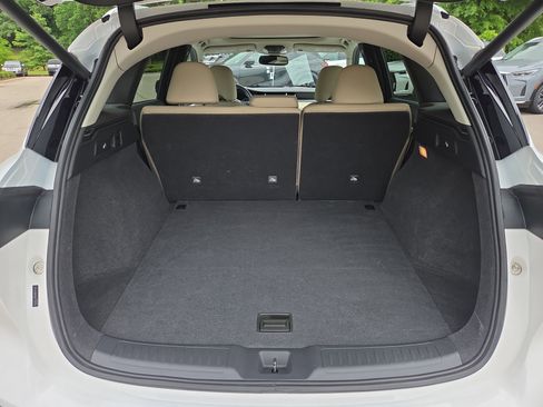 Used 2019 INFINITI QX50 Luxe FWD image 9