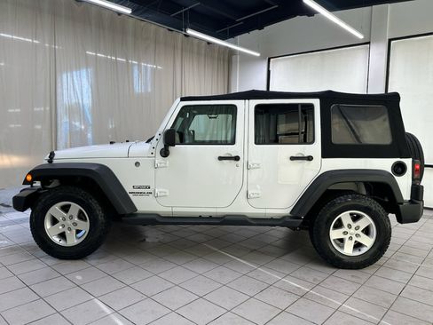 Used 2017 Jeep Wrangler Unlimited Sport w/ Quick Order Package 24S AWD/4WD image 10