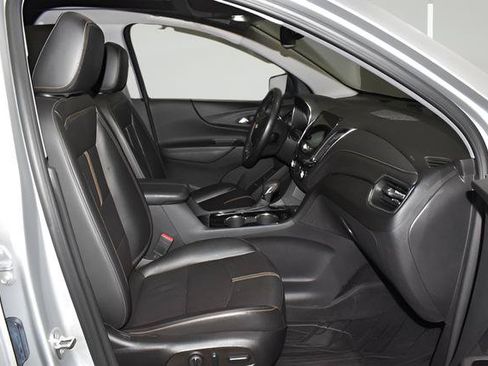 Used 2022 Chevrolet Equinox Premier AWD/4WD image 28