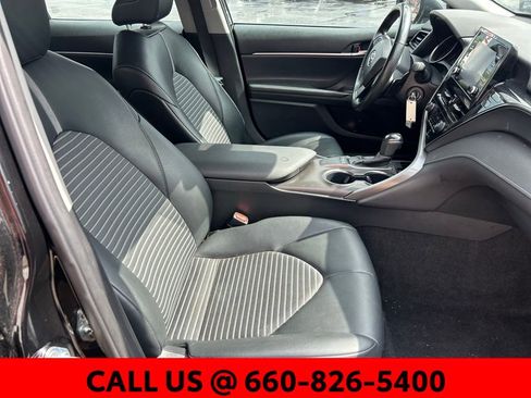 Used 2023 Toyota Camry SE FWD image 6