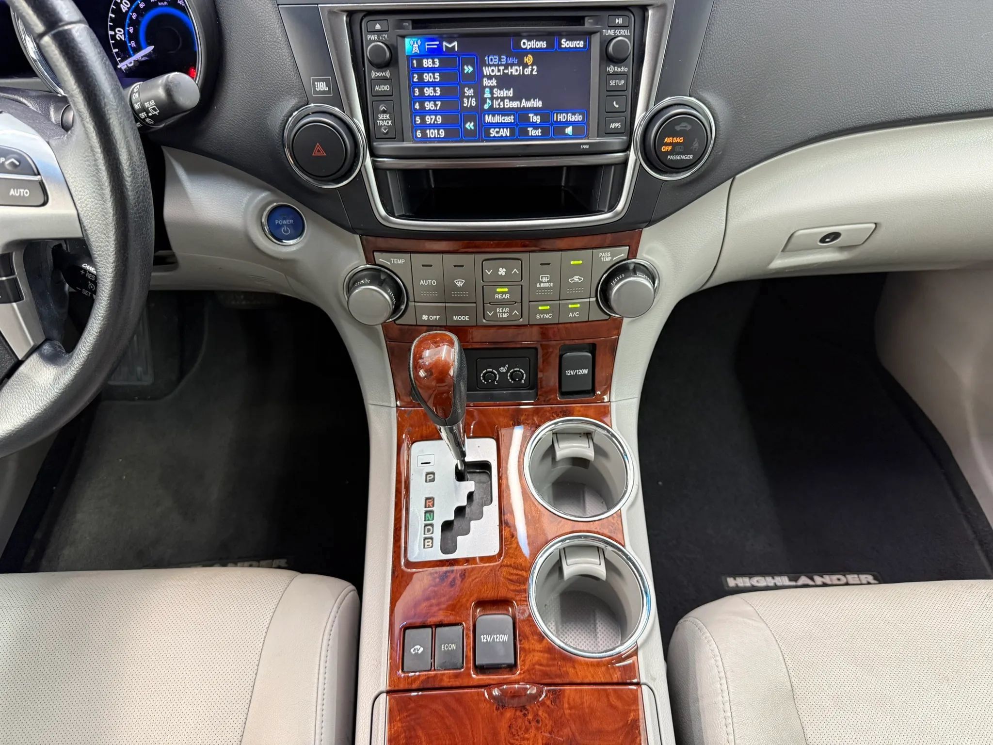 Used 2013 Toyota Highlander Limited AWD/4WD image 14