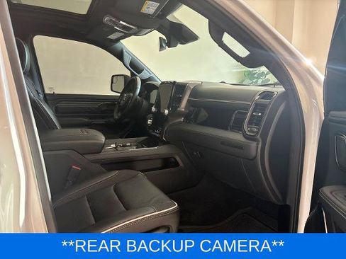Used 2025 RAM 1500 Limited AWD/4WD image 9