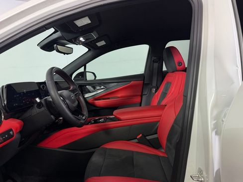 Used 2024 Chevrolet Blazer EV RS AWD/4WD image 25