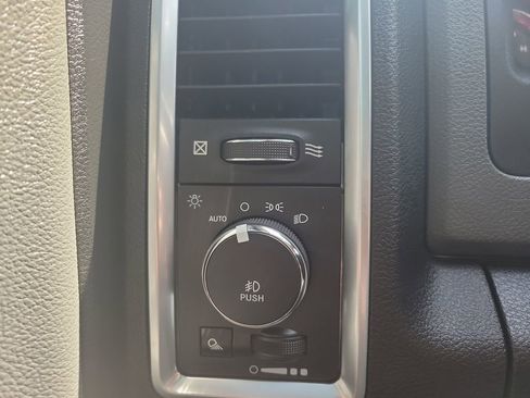 Used 2019 RAM 1500 Classic Warlock AWD/4WD image 24