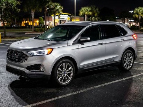 Used 2019 Ford Edge Titanium image 1