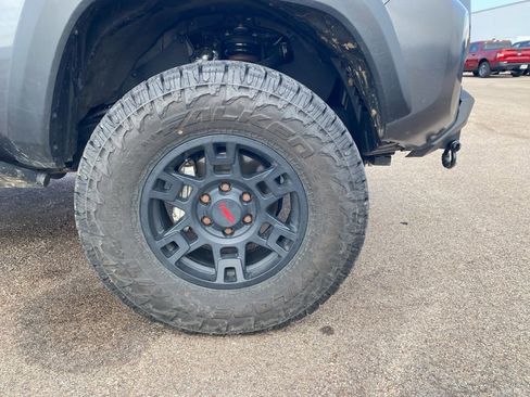 Used 2023 Toyota Tacoma TRD Off-Road w/ Advanced Technology Package image 6