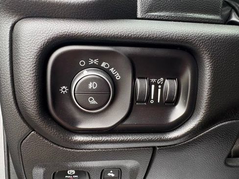 Used 2025 RAM 1500 Laramie w/ Sport Appearance Package AWD/4WD image 24