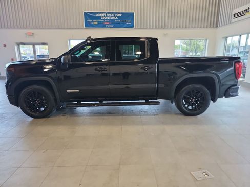 Used 2023 GMC Sierra 1500 Elevation w/ LPO, Elevation Black Package AWD/4WD image 13