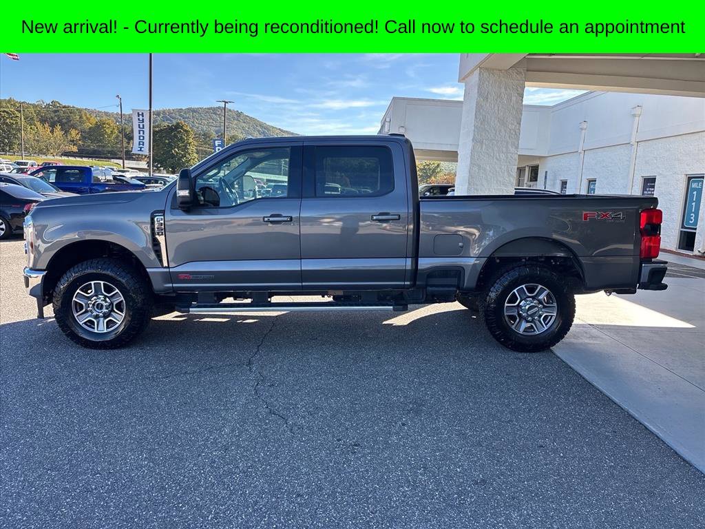 Used 2025 Ford F350 Lariat AWD/4WD image 24