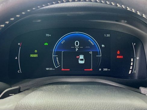 Used 2025 Toyota Camry SE image 24