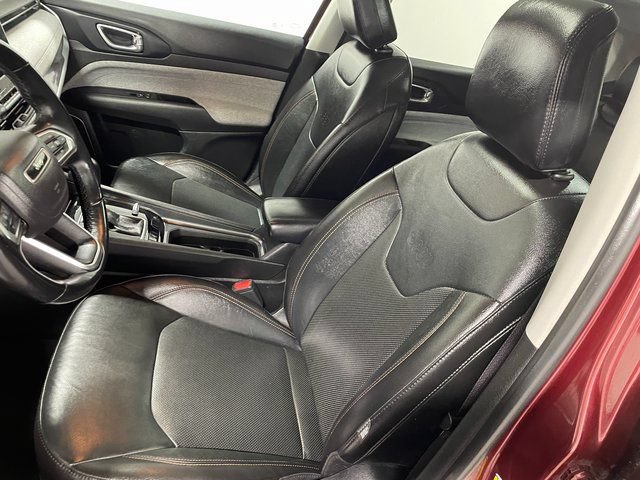 Used 2022 Jeep Compass Latitude w/ Sun and Sound Group AWD/4WD image 12