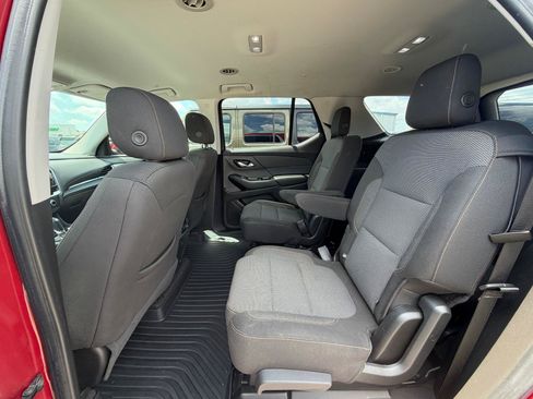 Used 2018 Chevrolet Traverse LT FWD image 10