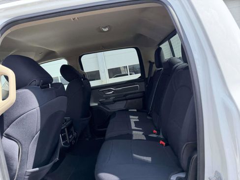 Used 2020 RAM 1500 Big Horn AWD/4WD image 11