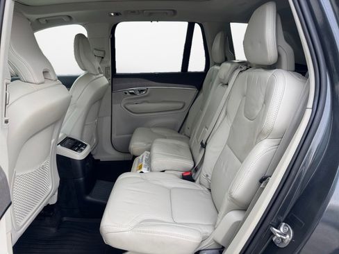 Certified 2022 Volvo XC90 T8 Inscription w/ Advanced Package image 13