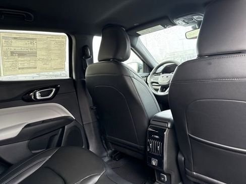 New 2026 Jeep Compass Limited image 23