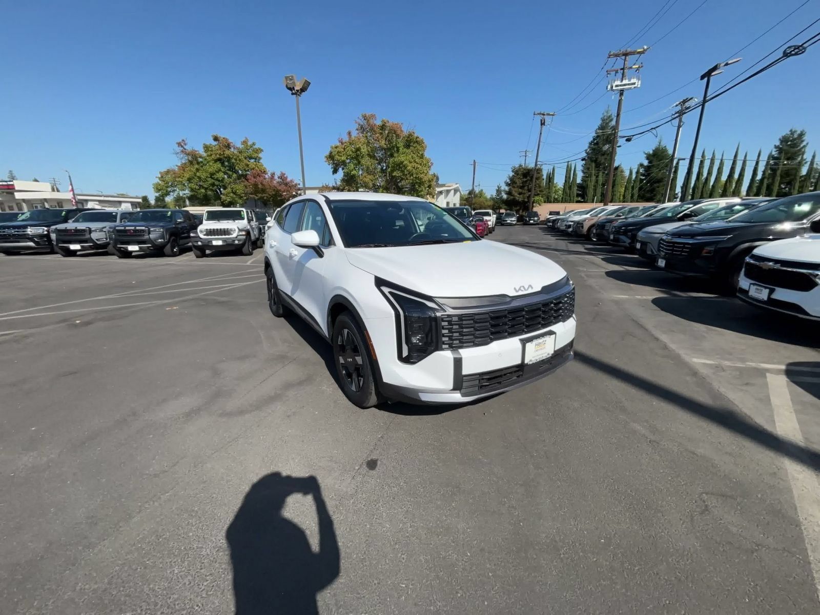 Used 2026 Kia Sportage LX FWD image 3