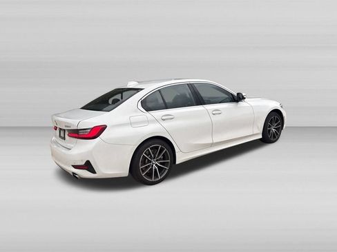 Used 2020 BMW 330i xDrive Sedan w/ Convenience Package AWD/4WD image 4