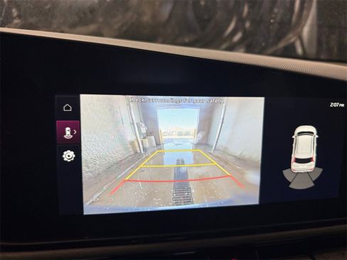 Used 2025 Kia Niro EX Touring image 18