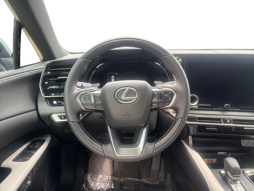 Used 2024 Lexus RX 350 Premium w/ Accessory Package (Z1) FWD image 14