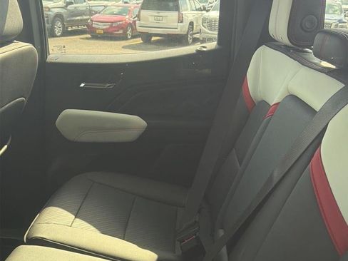Used 2023 GMC Canyon AT4X AWD/4WD image 13