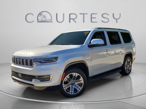 Used 2022 Jeep Wagoneer Series I w/ Convenience Group I AWD/4WD image 1