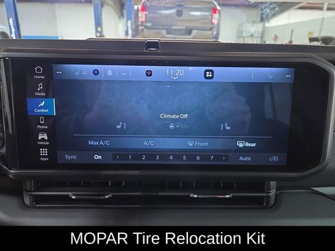 New 2026 Jeep Wrangler Unlimited Rubicon w/ Steel Bumper Group image 19