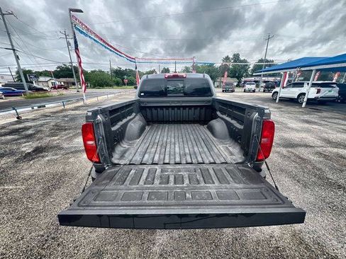 Used 2021 Chevrolet Colorado LT w/ LT Convenience Package RWD image 24