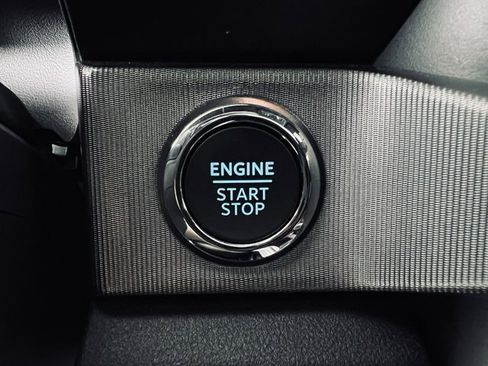 Used 2025 Ford F450 Platinum image 28