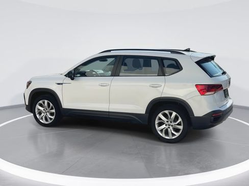 Used 2023 Volkswagen Taos S w/ Driver Assistance Package AWD/4WD image 7