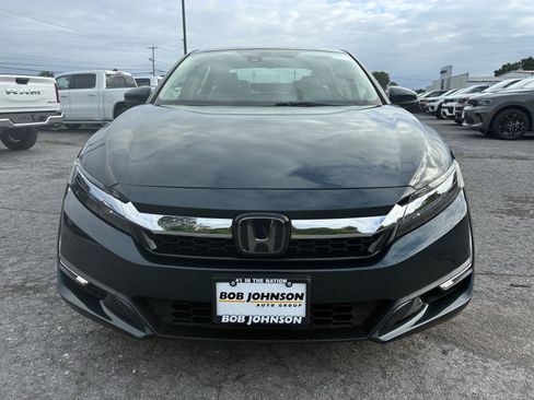 Used 2018 Honda Clarity Plug-In Hybrid image 2