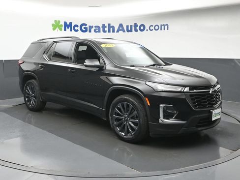 Used 2023 Chevrolet Traverse RS AWD/4WD image 2