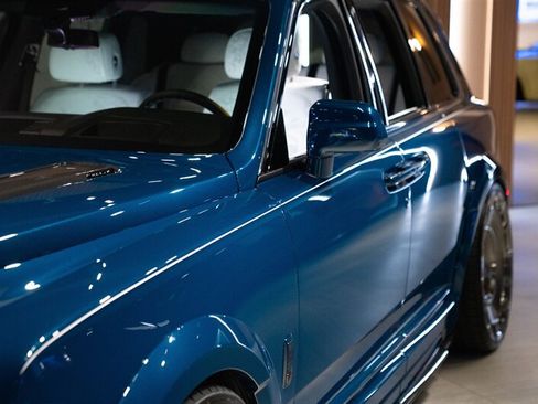 Used 2026 Rolls-Royce Cullinan AWD/4WD image 19