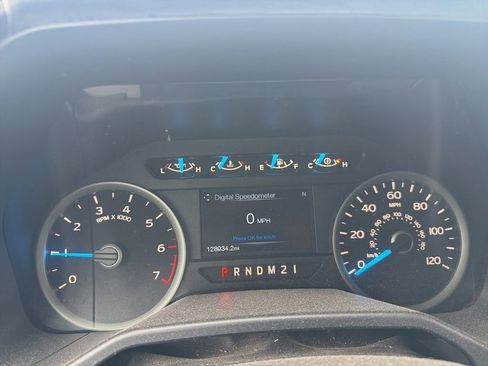 Used 2016 Ford F150 XLT w/ Trailer Tow Package image 3