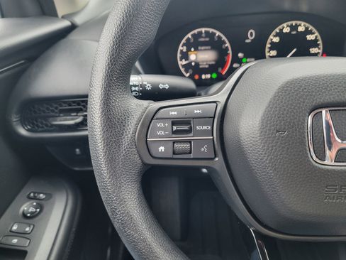 Used 2025 Honda HR-V LX image 24