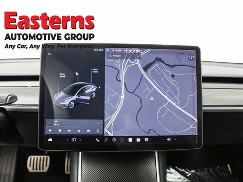 Used 2018 Tesla Model 3 Performance image 12