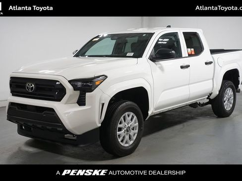 Certified 2025 Toyota Tacoma SR image 1