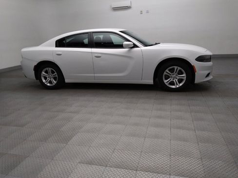 Used 2022 Dodge Charger SXT RWD image 11