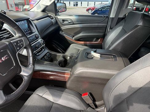 Used 2018 GMC Yukon XL SLT image 13